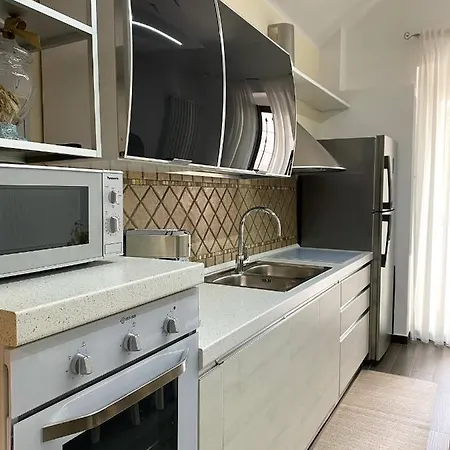 Donna Lucrezia - Puglia Mia Monopoli